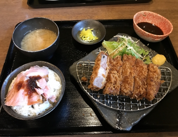 イブ美豚専門店