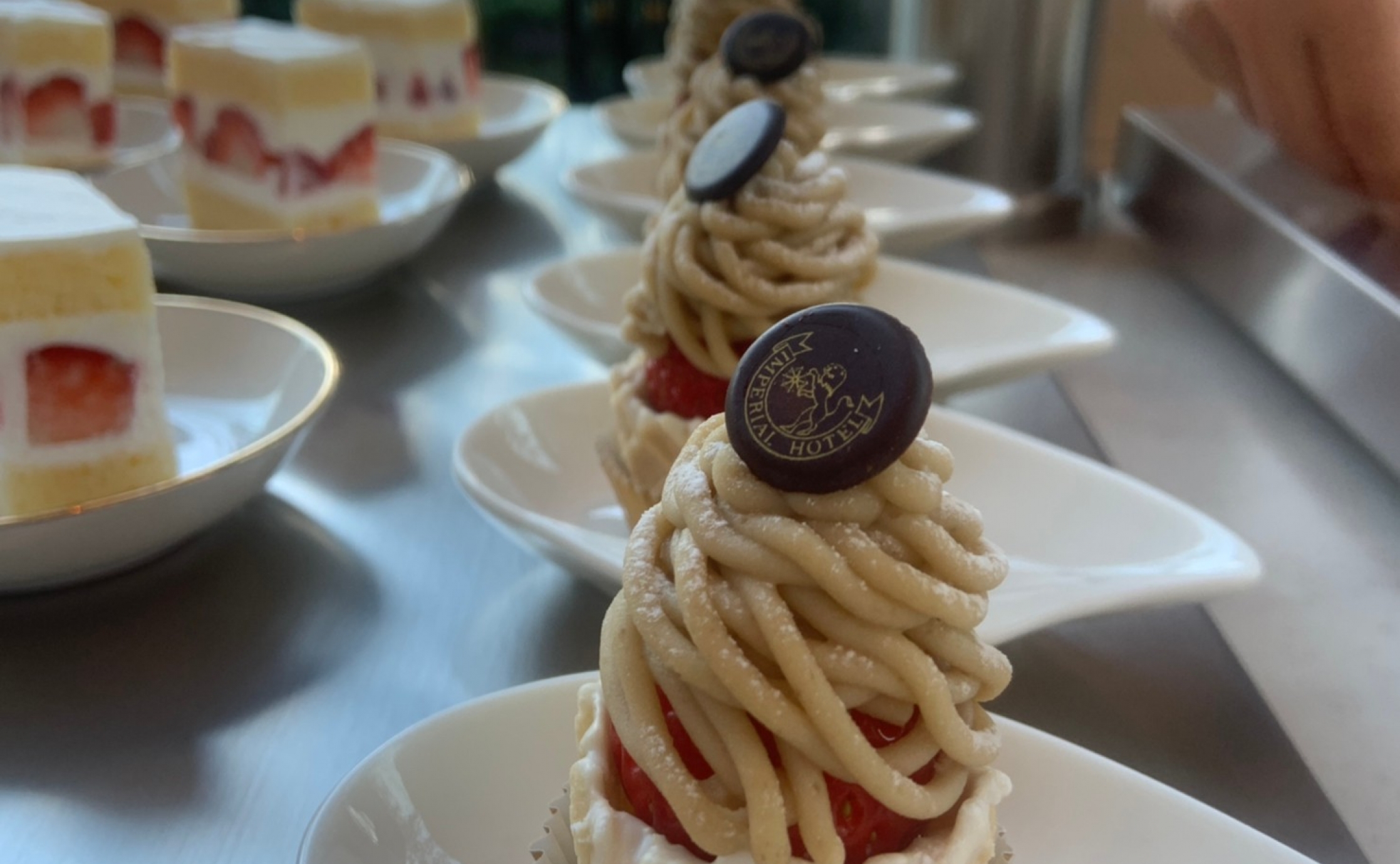 大川の桜見物と 帝国ホテル 大阪 苺スイーツバイキング Alcocca梅田 アルコッカ 梅田