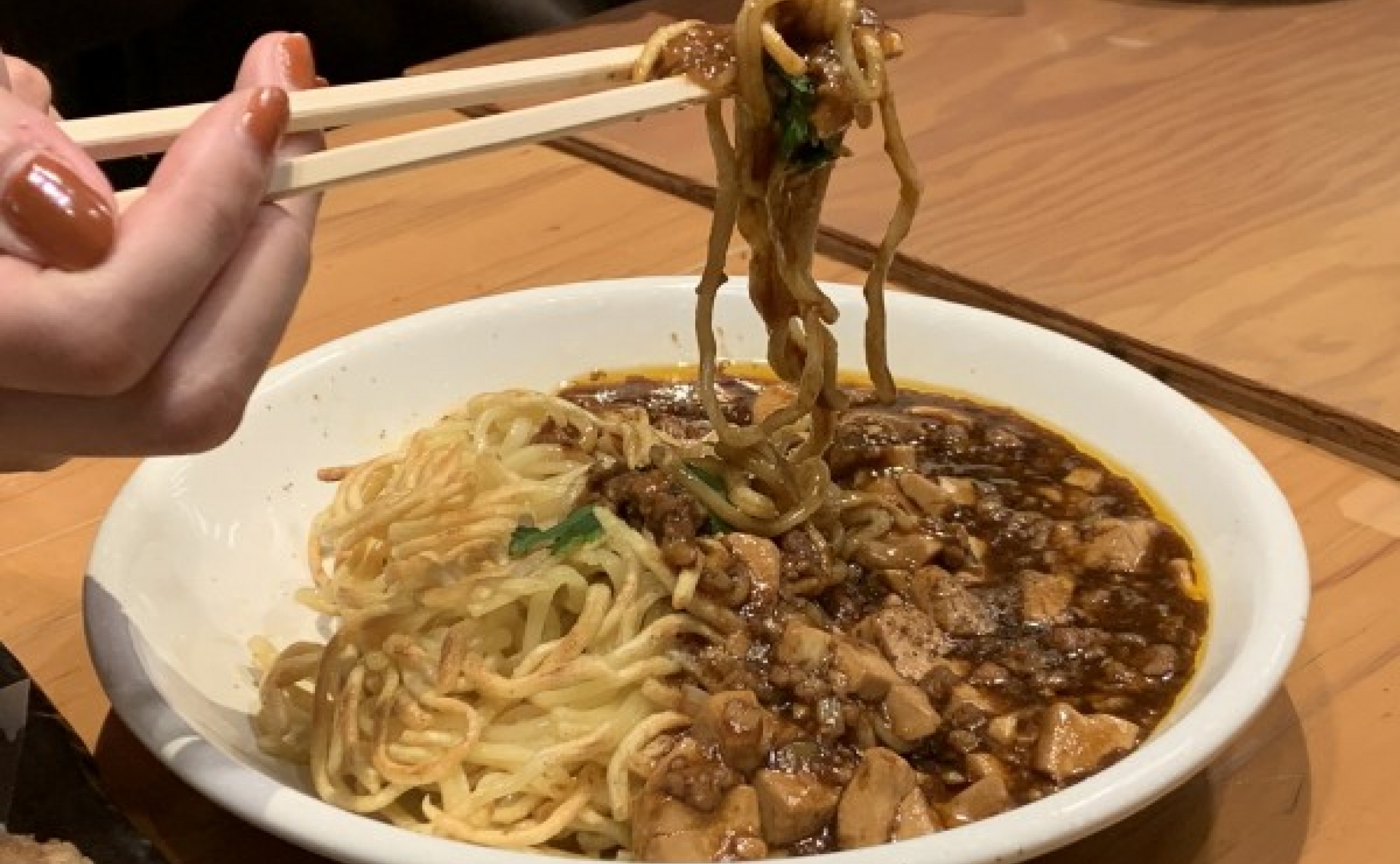 コスパよく美味しい「大衆肉酒場 肉汁 」　1号店