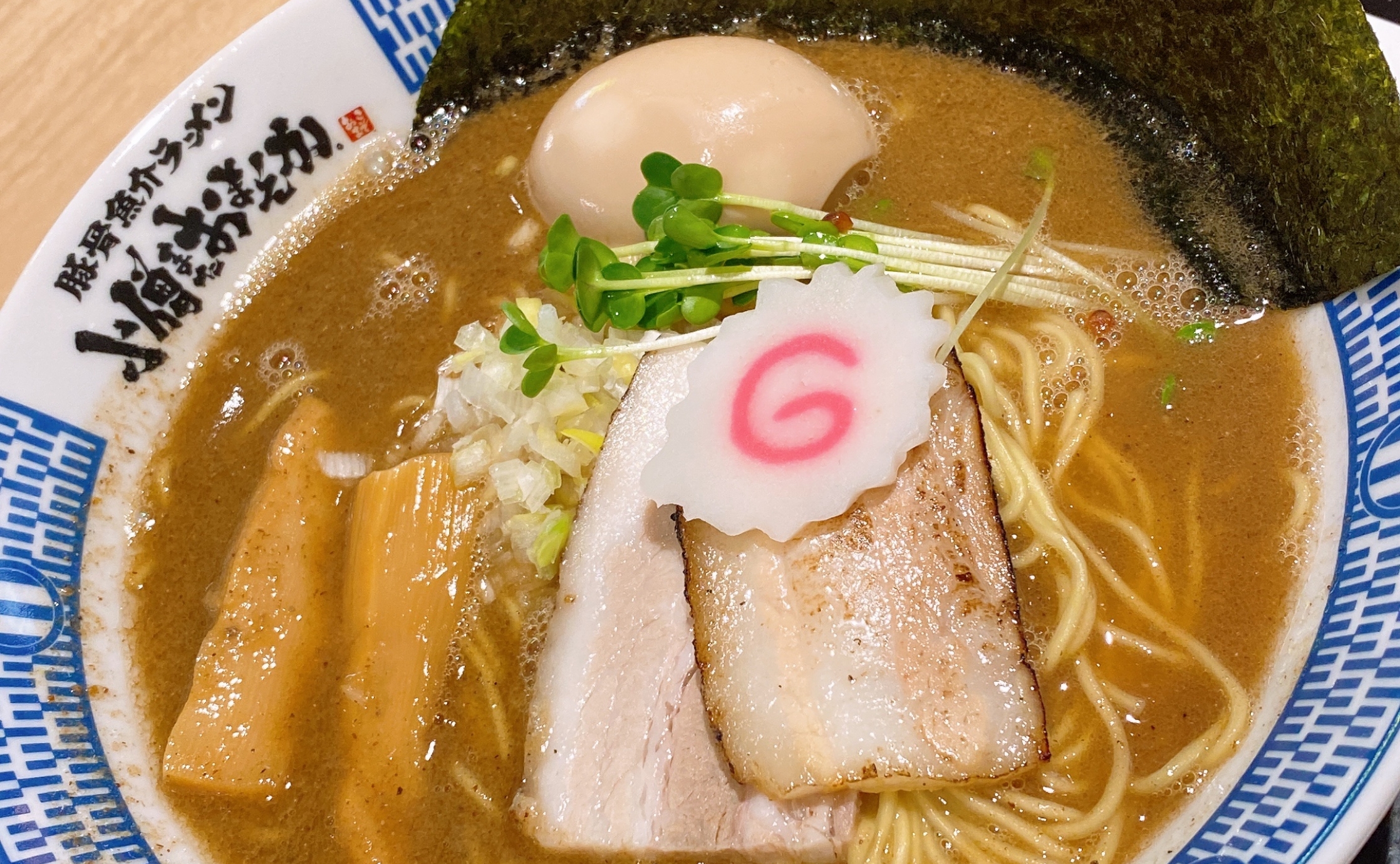 豚骨魚介ラーメン 小僧またおまえか Alcocca梅田 アルコッカ 梅田