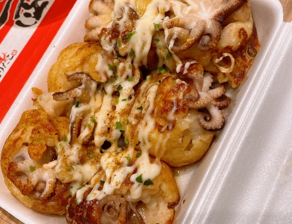 タコが踊ってる？！珍たこ焼き♪
