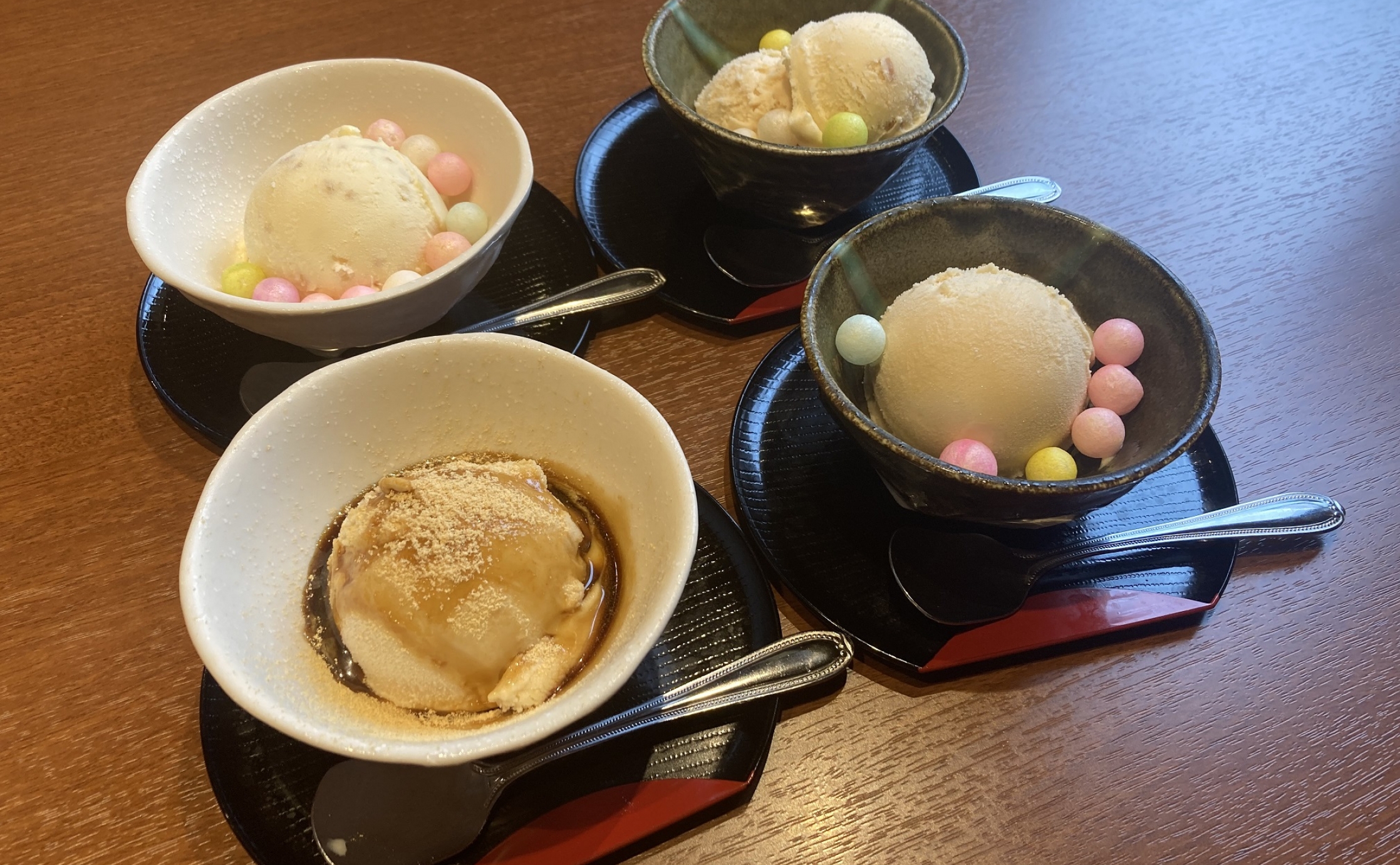 黒銀彩鉢山田晶と黒蕎麦猪口2点 埋っ