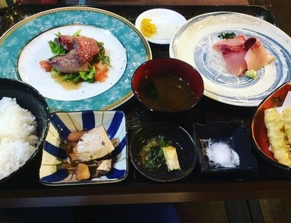 堺筋本町にある三代目木村屋でブリのドキドキランチ☆