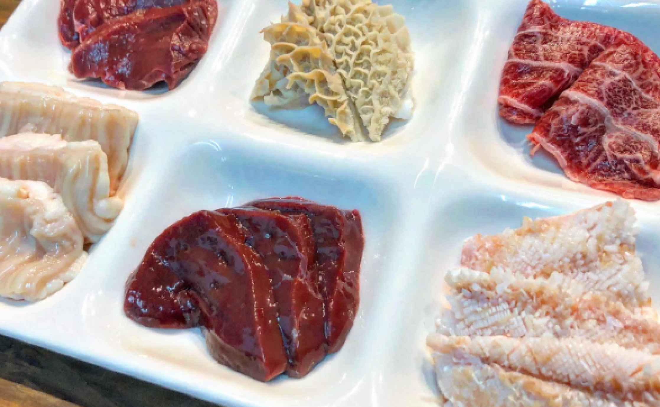 焼肉ホルモン ムサシフォローキャンペーン★抽選で20名に1,000円OFFクーポンプレゼント♪