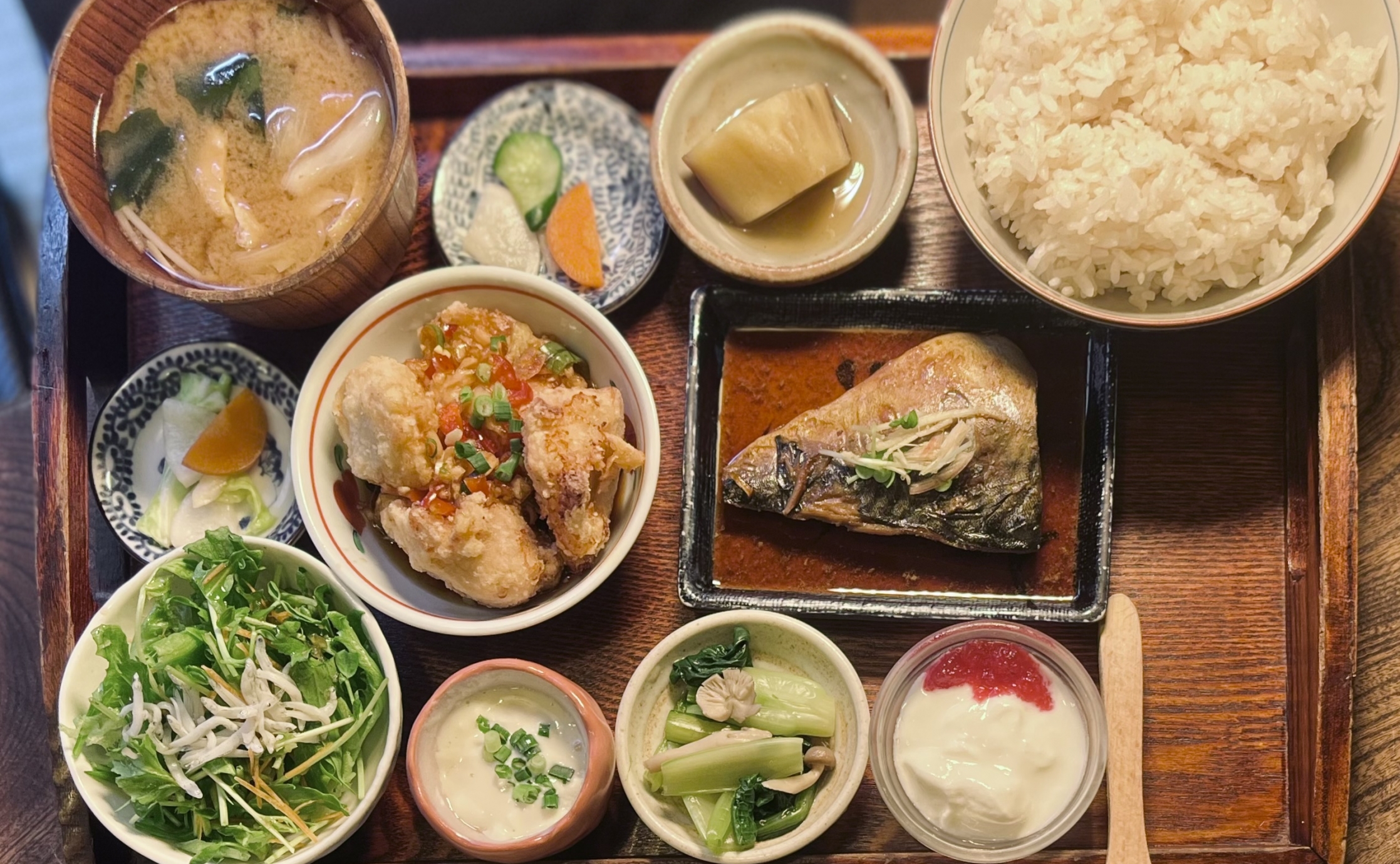 近く の 美味しい 定食 屋