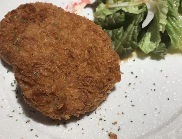 米沢牛メンチカツ|和食とお酒 雅