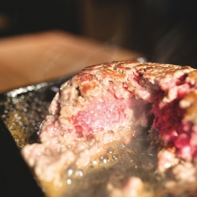 ランチ レアハンバーグ③|ニューブンゴ 福島本店