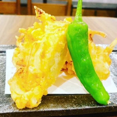 玉ねぎとトウモロコシのかき揚げ