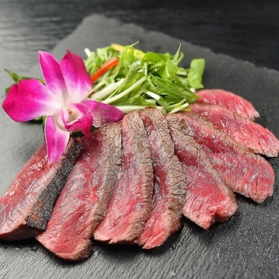 ローストビーフ青椒肉絲|ワイズキッチン 大阪福島店